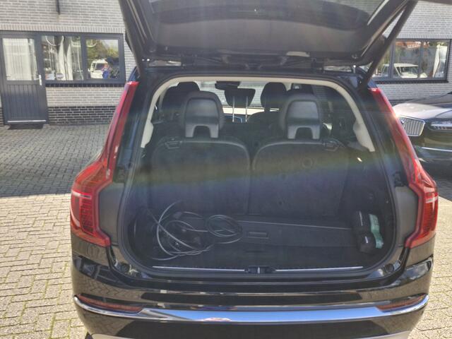 Volvo XC90 T8 Recharge AWD | Draadloze telefoonlader | Dodehoekdetectie met correctie | Trekhaak elektrisch bedienbaar | Vermoeidheidsherkenning | Extra getint glas achter | Verwarmde voorruit | Stuur verwarmd | Voorstoelen verwarmd – foto 10