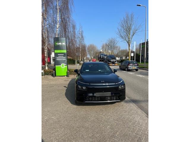 Xpeng G9 RWD Long Range 94.6 kWh Trekhaak, 21 inch velgen, Stoelventilatie, Panoramadak, Trekhaak