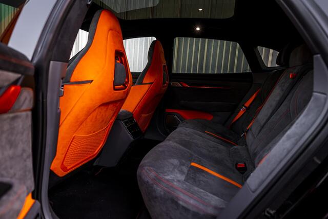 Zeekr 001 AWD Sport Edition 100 kWh | Stoelventilatie | Stoelmassage | Warmtepomp | 22kW Lader | V2L | Panoramadak | Elektrisch Verstelbare Voorstoelen en Stuurkolom | Navigatie | Elektrische Achterklep