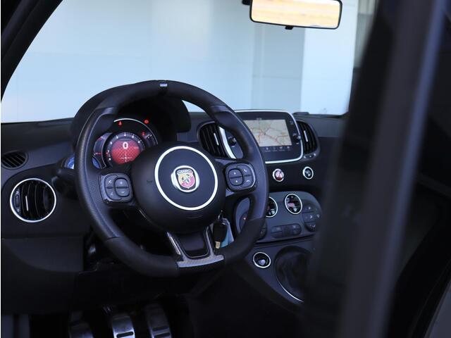 Abarth 595 595C 1.4 T-Jet competizione | Sabelt Stoelen | Navi | 17 INCH