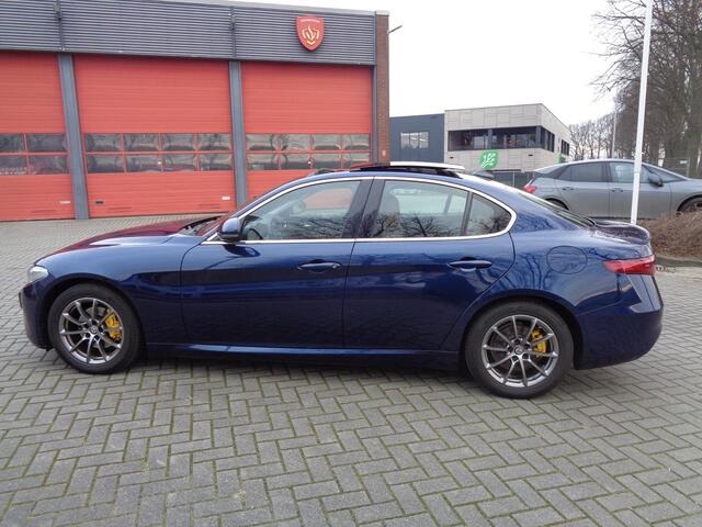Alfa Romeo GIULIA 2.0T Super Panorama dak Sportstoelen Beige Leer
