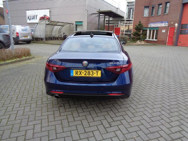 Alfa Romeo GIULIA 2.0T Super Panorama dak Sportstoelen Beige Leer