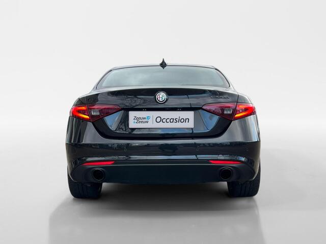 Alfa Romeo GIULIA 2.0T B-Tech | 200PK | 19 INCH | AD.CRUISE | CAMERA | STOEL & STUURVERWARMING |