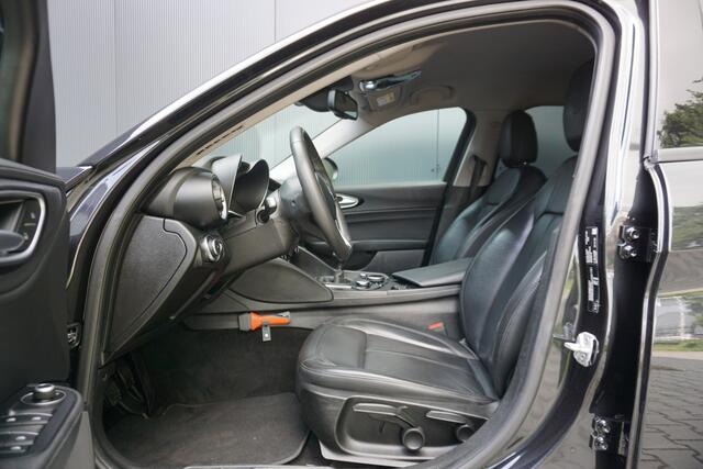 Alfa Romeo GIULIA 2.2 Eco Business Super | Origineel NL | Camera | Cruise Control | Leder | Navigatie | Airco |