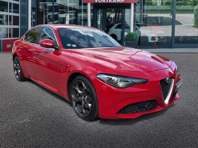 Alfa Romeo GIULIA 2.0T B-TECH LEDER/MEMORY/TREKHAAK/CAMERA/NAVI/ACC/STOEL-STUURVERW