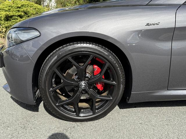 Alfa Romeo GIULIA 2.0T Sprint 200PK AutomaatoVeloceoLeder