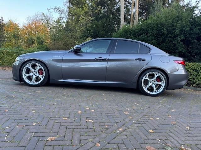 Alfa Romeo GIULIA 2.0T AWD Q4 VELOCE/ACRUISE/NAV/XENON/LED
