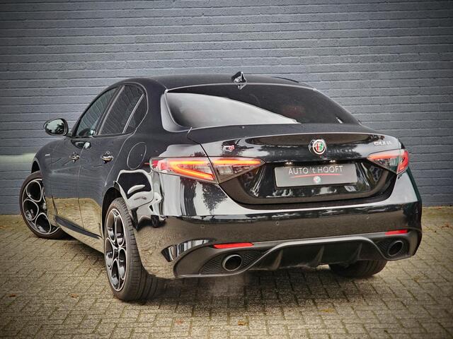 Alfa Romeo GIULIA 2.0 T GME AWD Veloce / ROOD LEDER / ADAS 2