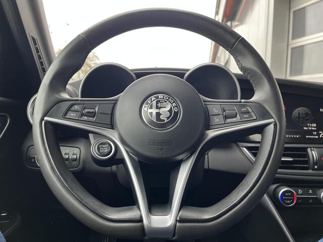 Alfa Romeo GIULIA 2.0T Super 305 PK Ragazzon Lederen bekleding, Afneembare Trekhaak