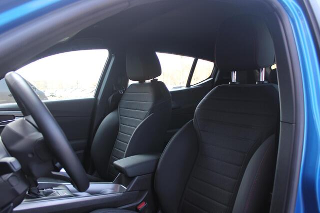 Alfa Romeo Tonale 1.5T 130PK Hybrid SPRINT | 360° CAMERA | NAVIGATIE | DRAADLOOS APPLE CARPLAY / ANDROID AUTO | 19 "INCH LICHTMETALEN VELGEN | ADAPTIVE CRUISE CONTROL | KEYLESS ENTRY / START | VOORSTOELEN / STUUR VERWARMD | VERWARMDE RUITENSPROEIERS | DRAADLOZE TELEFOONLAD