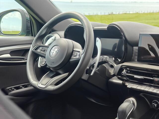 Alfa Romeo Tonale 1.3T PHEV Edizione Speciale | Verde Montreal