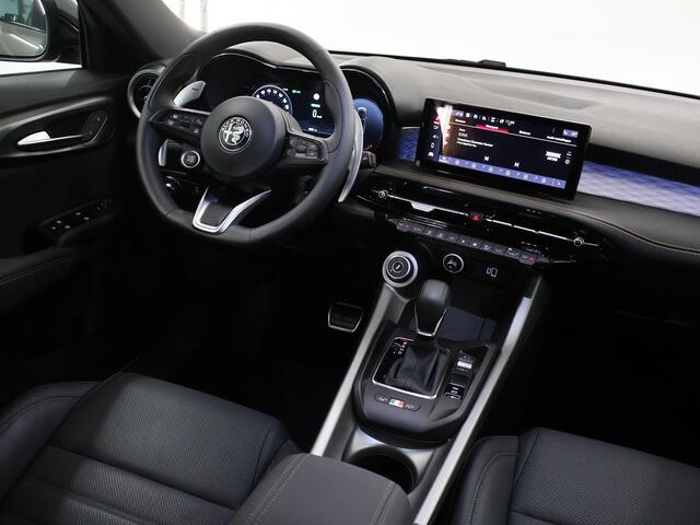 Alfa Romeo Tonale 1.5T Hybrid Veloce | Leder | 360 Graden Camera | Stoel/Stuurwielverwarming | Keyless |