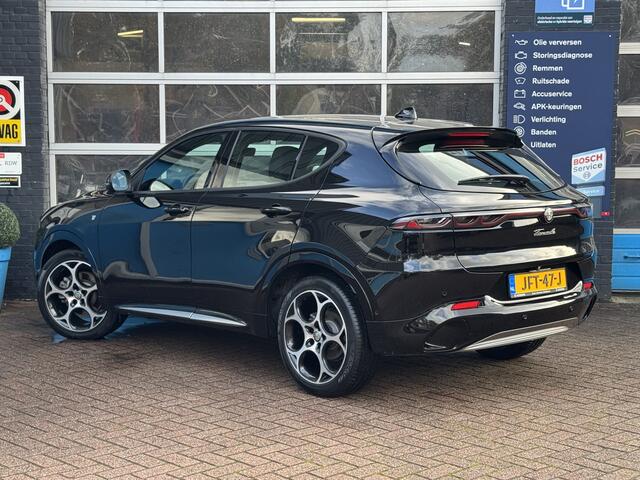 Alfa Romeo Tonale 1.5T Hybrid Ti GRATIS Afleverpakket! | Stuurverwarming | 360 Camera |