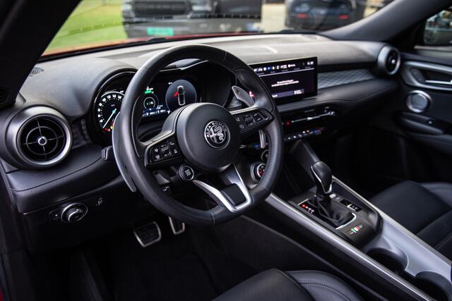 Alfa Romeo Tonale 1.3T 280 pk PHEV Veloce , Virtual cockpit, Panoramadak, Harman/Kardon,