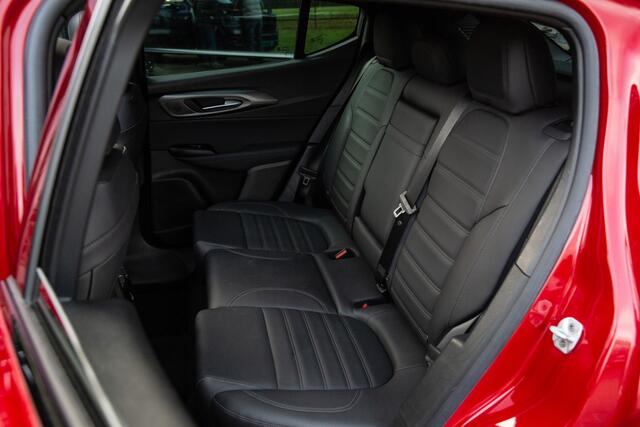 Alfa Romeo Tonale 1.3T 280 pk PHEV Veloce , Virtual cockpit, Panoramadak, Harman/Kardon,