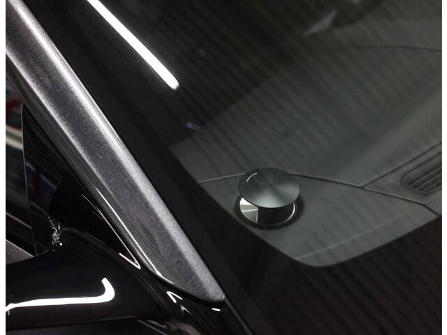 Aston Martin DBS 5.2 V12 Superleggera | B&O BeoSound - Xenon Grey