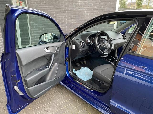 Audi A1 1.0 TFSI Adrenalin