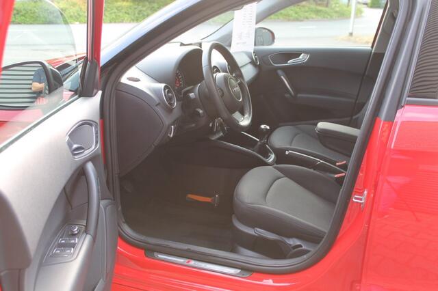 Audi A1 1.0 TFSi Sportback Adrenalin Uitv. 5-Deurs S-line