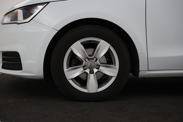 Audi A1 Sportback 1.0 TFSI Navigatie, Airco, Bluetooth