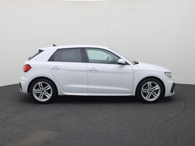 Audi A1 Sportback 35 TFSI/150PK S Line · Navigatie · Apple CarPlay · Climate · Parkeersensoren