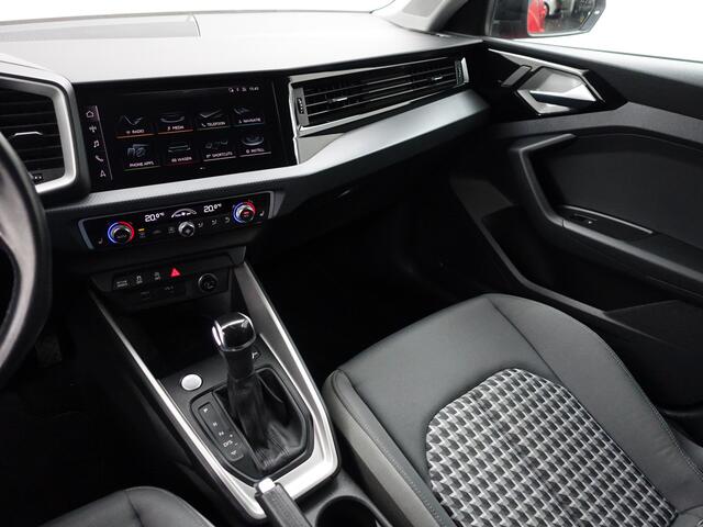 Audi A1 Citycarver 30 TFSI S Line Aut- Two Tone, Xenon Led, CarPlay, Virtual Cockpit, Keyless, Stoelverwarming