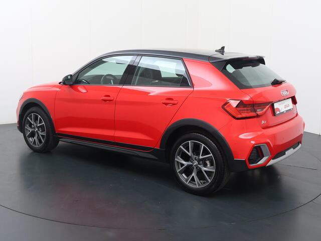 Audi A1 citycarver 35 TFSI epic | 150 PK | Automaat | Stoelverwarming | Achteruitrij camera | Lederen interieur |