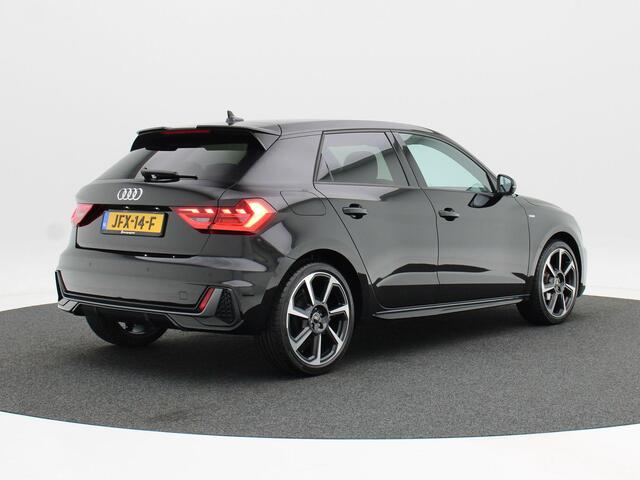 Audi A1 Sportback 25 TFSi Automaat S edition | Adaptive Cruise | Carplay | Navigatiesysteem | Parkeersensoren | Stoel Verwarming | LED | 18 Inch | 11.443 Km!!
