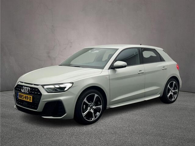 Audi A1 Sportback 25 TFSI S edition | Full-led | Carplay | Parkeersensoren | Ambient lighting | Optiekzwart |