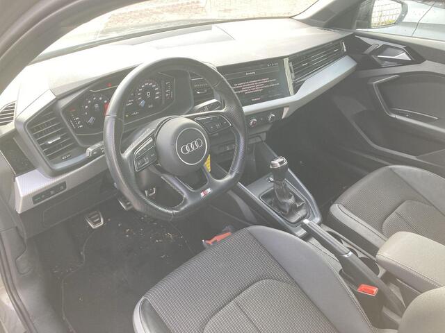 Audi A1 Sportback 25 TFSI 95pk Pro Line S · Apple/Android Car Play · Camera + Parkeersensoren ·