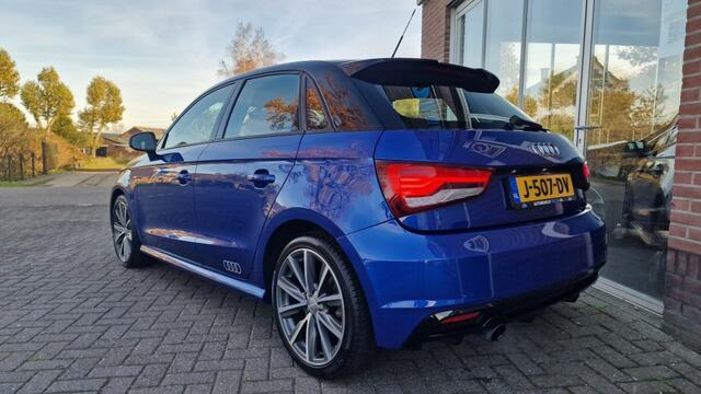 Audi A1 1.0 TFSI Sport line S-Line Edition, Stoelverwarming
