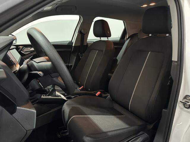 Audi A1 Sportback 25 TFSI - Carplay / Lane assist / Cruise / Parksens. achter