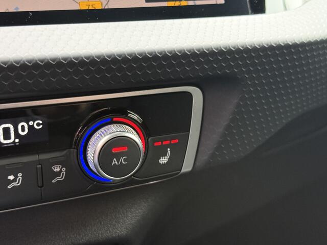 Audi A1 Sportback 25 TFSI AUT. DSG *!* S-LINE *!* NAVIGATIE/ 18 INCH/ STOELVERWARMING/ PDC/ 35 DKM *!*