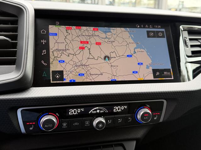 Audi A1 Sportback 25 TFSI AUT. DSG *!* S-LINE *!* NAVIGATIE/ 18 INCH/ STOELVERWARMING/ PDC/ 35 DKM *!*