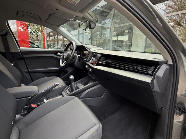 Audi A1 citycarver 25 TFSI *!* CARPLAY/ LED/ 17 INCH/ 29 DKM/ STOELVERWARMING *!*