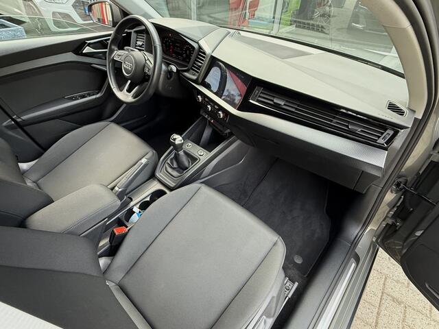 Audi A1 citycarver 25 TFSI *!* CARPLAY/ LED/ 17 INCH/ 29 DKM/ STOELVERWARMING *!*