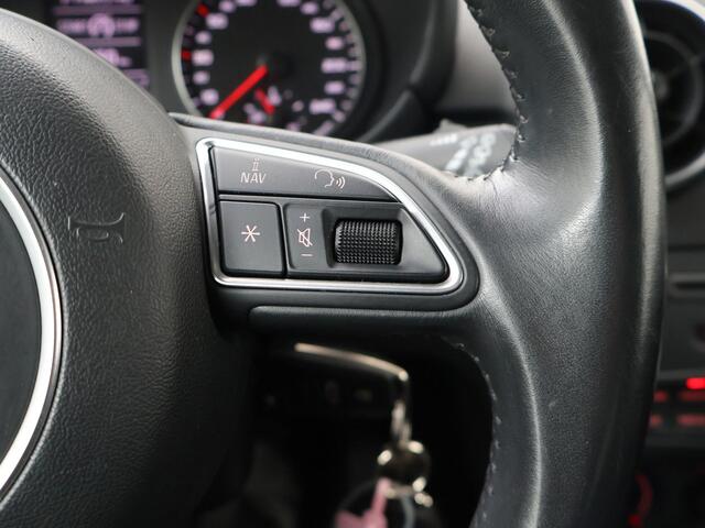 Audi A1 1.0 TFSI Adrenalin | 95pk | Cruise control | Navigatie | Bluetooth | PDC voor + achter | 3deurs |