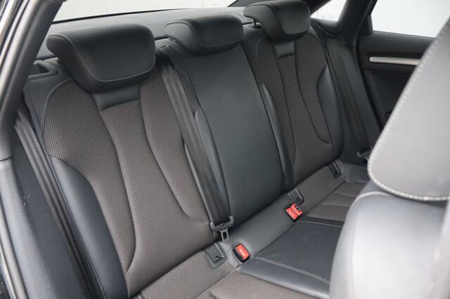 Audi A3 30 TFSI I Geen Import I S-Line I Cruise Control I LED