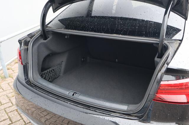 Audi A3 30 TFSI I Geen Import I S-Line I Cruise Control I LED