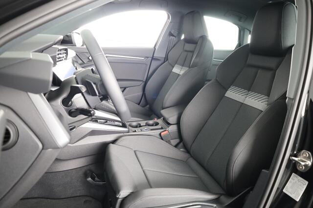 Audi A3 Limousine 30 TFSI Advanced edition 116pk S-tronic | navigatie | Sportstoelen | Led verlichting |
