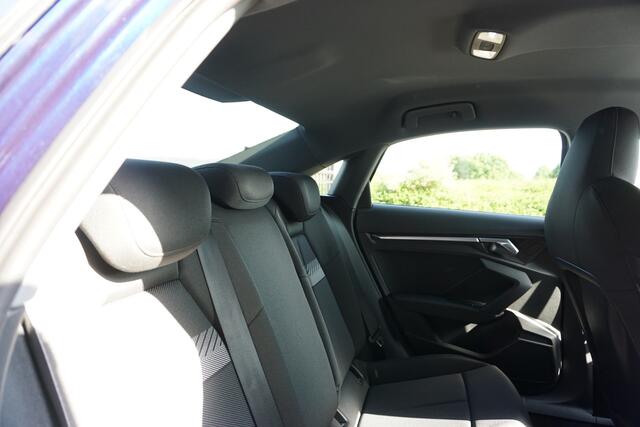 Audi A3 Limousine 35 TFSI 150PK ORIGINEEL NEDERLANDS BUSINESS EDITION MATRIXX LED DIGITALE COCKPIT ANDROID-APPLECARPLAY NAVI SPORTSTOELEN 17INCH CLIMA CRUISE PDC V+A+ASSIST BLUETOOTH ENZ...