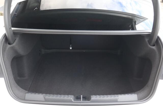 Audi A3 Limousine 30 TFSI S edition NL-Auto!! Apple Car-play I Led verlichting