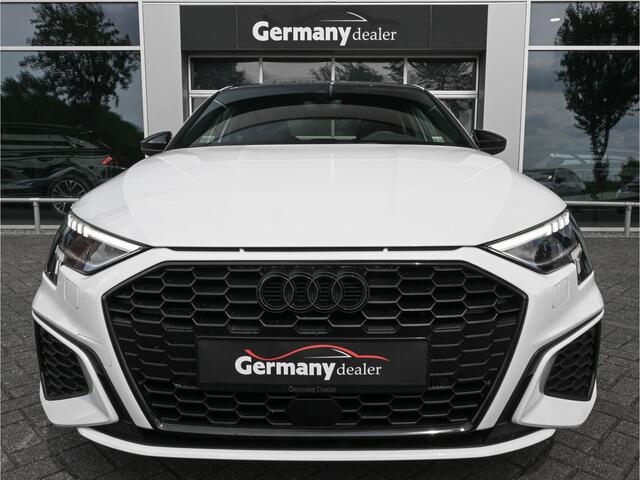 Audi A3 Limousine 35TFSI S edition RS-Zetels 19-Inch ACC M-Led Navi RS-Stuur Virtual Lane