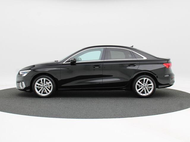 Audi A3 Limousine 30 TFSi 110 Pk Business edition | Cruise Control | Carplay | Stoel Verwarming | Digitaal Dashboard | LED | Sensoren | 17 Inch