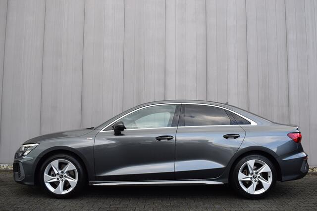 Audi A3 Limousine 35 TFSi Automaat S-Line LED | Carplay | Zwart Leder | 2x S-Line | B&O | Keyless | Sportstoelen