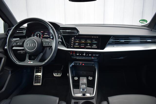Audi A3 Limousine 35 TFSi Automaat S-Line LED | Carplay | Zwart Leder | 2x S-Line | B&O | Keyless | Sportstoelen