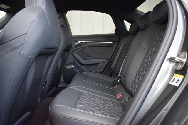Audi A3 Limousine 35 TFSi Automaat S-Line LED | Carplay | Zwart Leder | 2x S-Line | B&O | Keyless | Sportstoelen