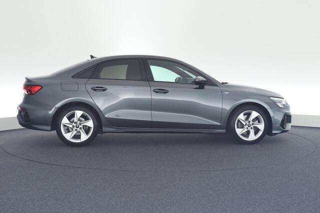 Audi A3 Limousine 35 TFSI 150pk S-Tronic 2x S-Line Stoelverwarming Privacyglass Virtual Cockpit Navigatie