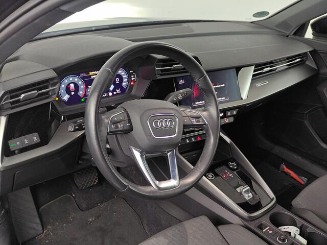 Audi A3 Limousine 35 TFSI Business edition | S Tronic | ACC | Trekhaak | Adaptive drive assist |*