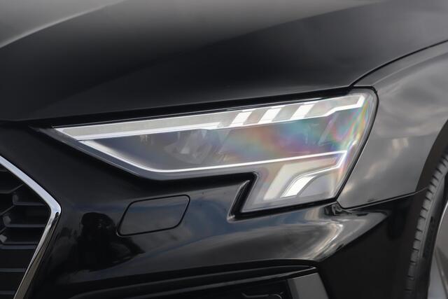 Audi A3 Limousine 30 TFSI S Line Sport edition Automaat Virtual Cockpit LED Matrix S Sportstoelen Half Leder Navigatie Clima Cruise Lane Assist Parkeersensor