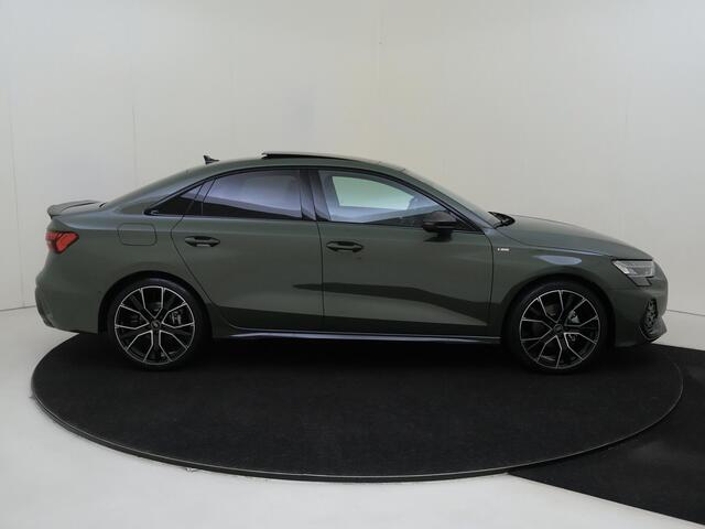 Audi A3 Limousine 35 TFSI S-tronic S edition | Panoramadak | Carbon pakket | Verwarmbare voorstoelen | Optiekpakket zwart PLUS | 19 inch LM velgen
